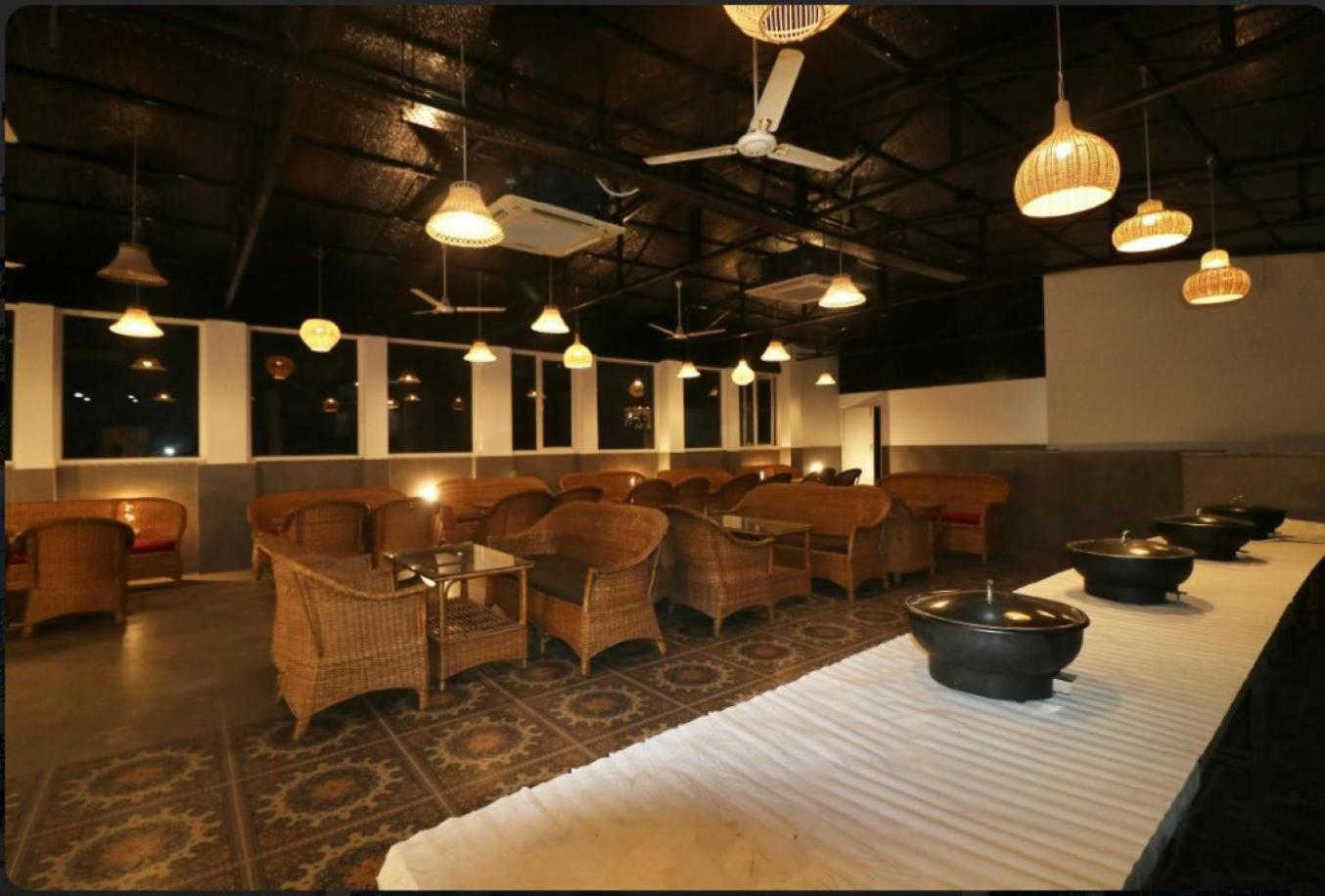 Hotel Grand Legacy Beacon, Dehradun Zewnętrze zdjęcie
