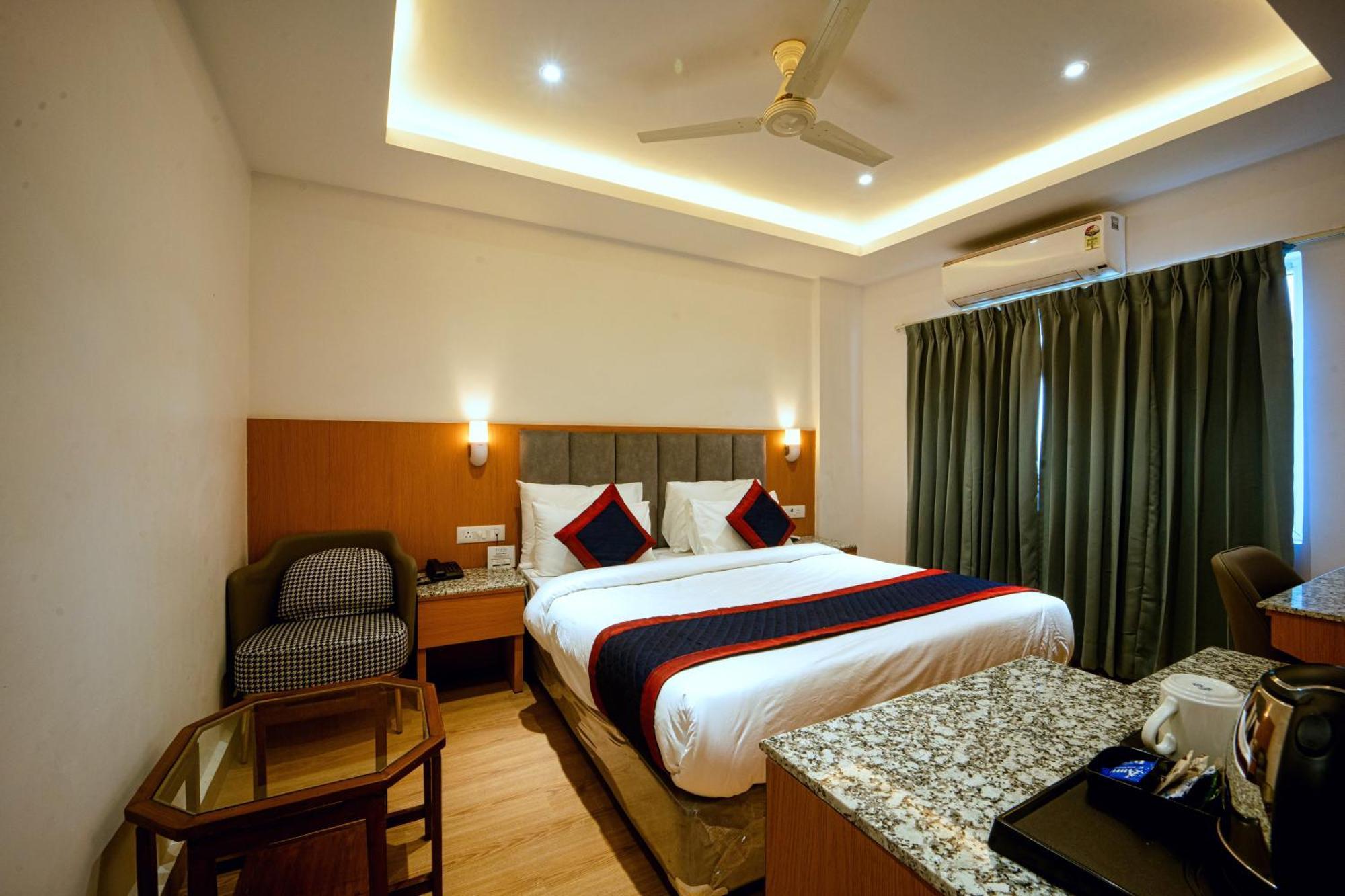 Hotel Grand Legacy Beacon, Dehradun Zewnętrze zdjęcie