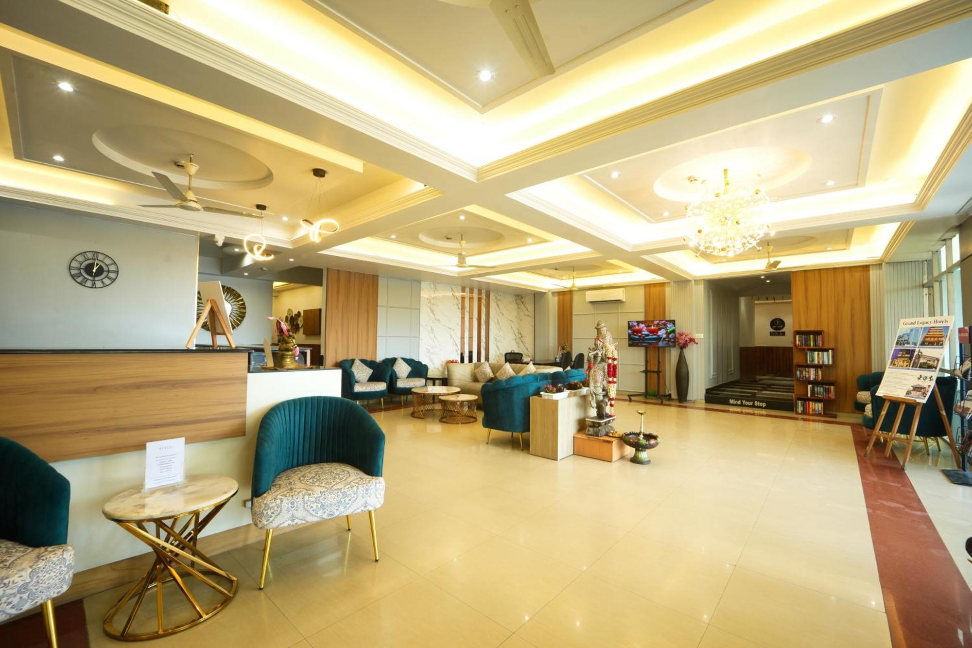 Hotel Grand Legacy Beacon, Dehradun Zewnętrze zdjęcie