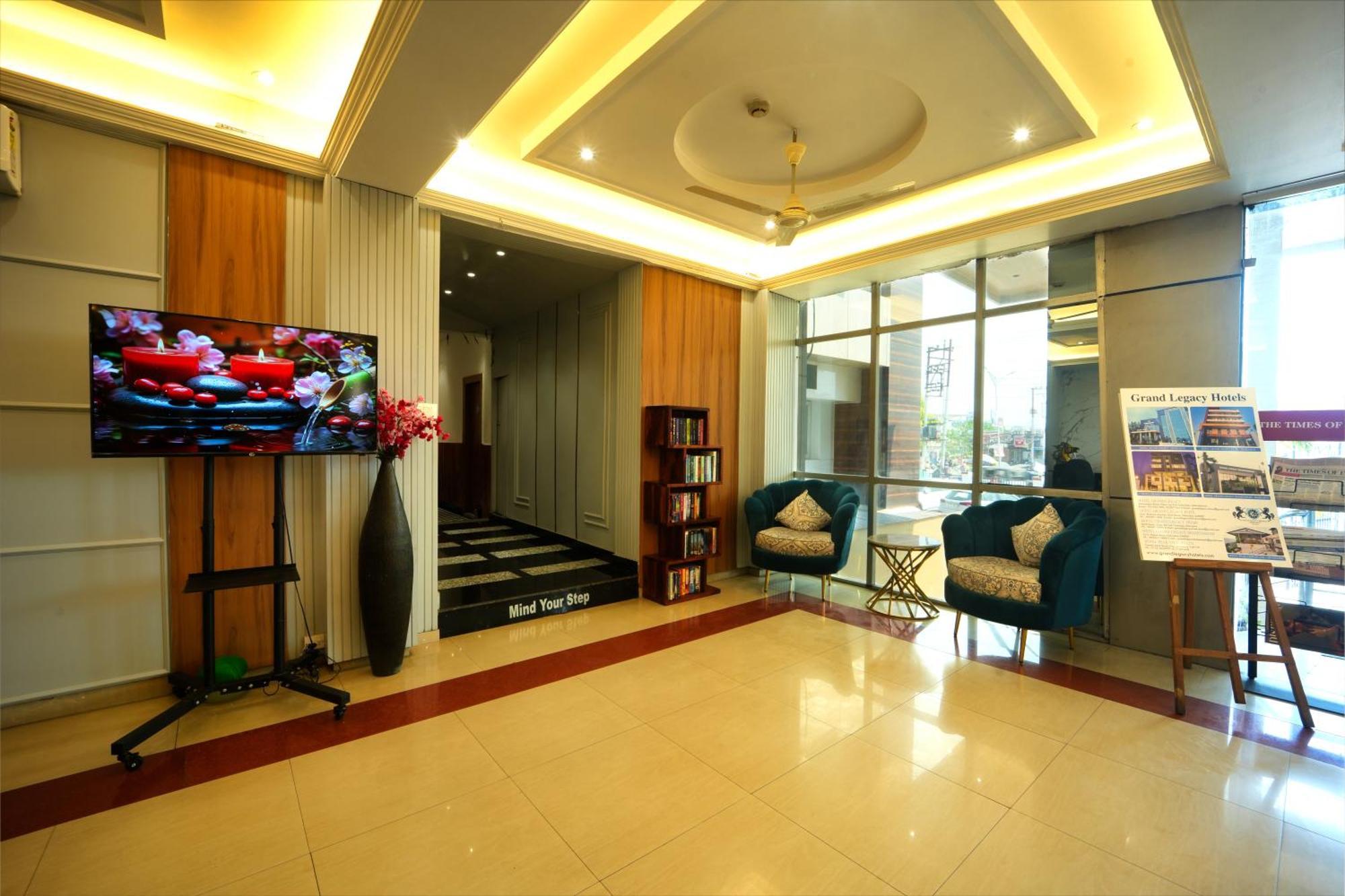 Hotel Grand Legacy Beacon, Dehradun Zewnętrze zdjęcie