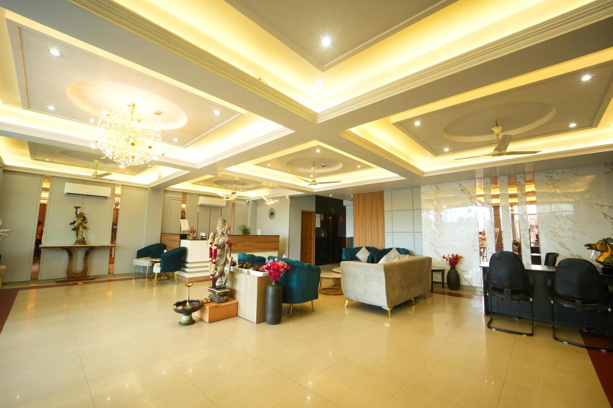 Hotel Grand Legacy Beacon, Dehradun Zewnętrze zdjęcie