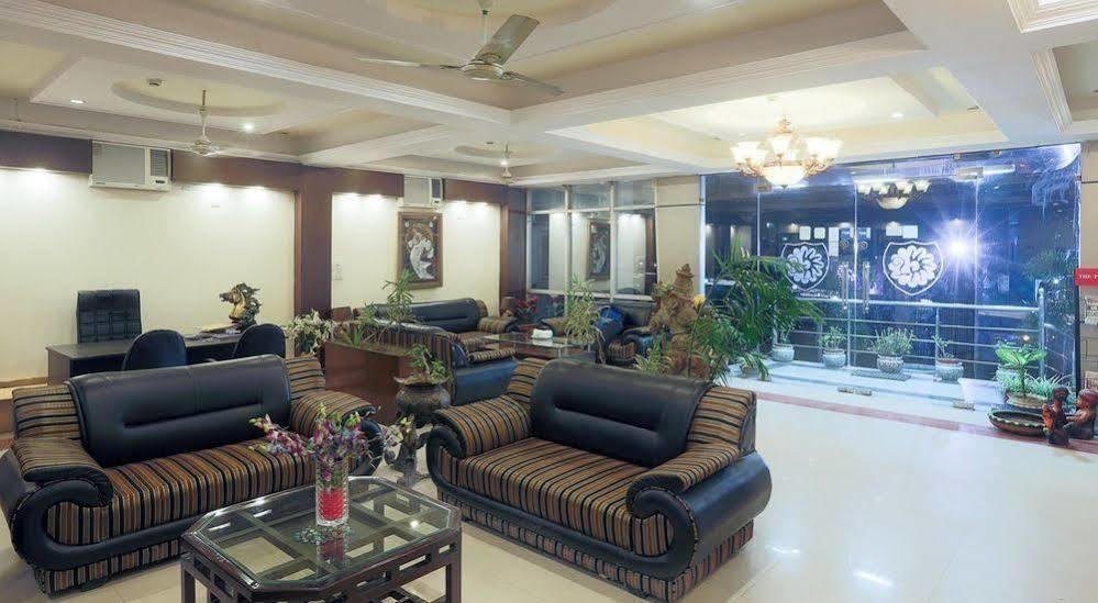 Hotel Grand Legacy Beacon, Dehradun Zewnętrze zdjęcie